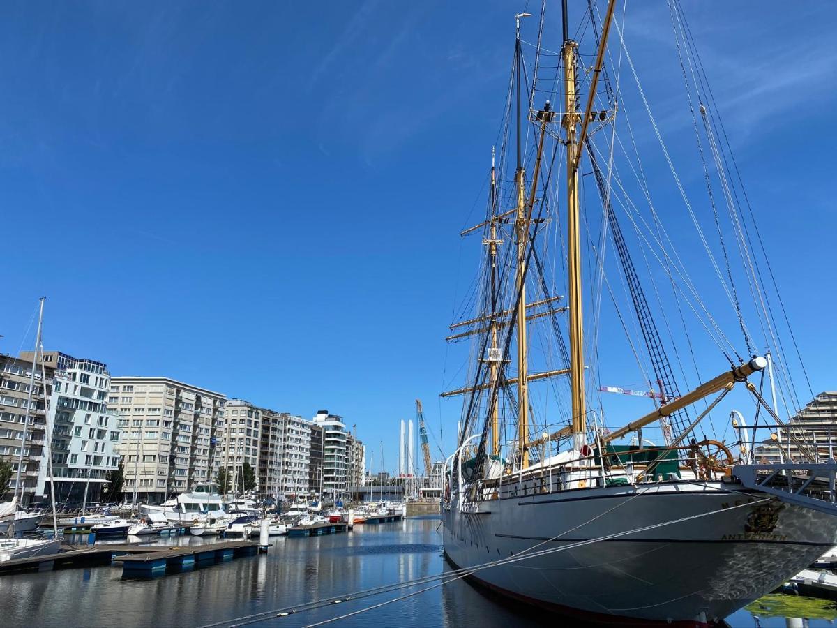 Panoramic View On Beach, Ships, Sea - Place To Be Ostende Exterior foto