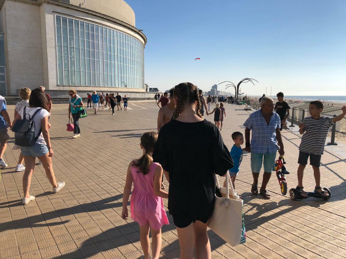 Panoramic View On Beach, Ships, Sea - Place To Be Ostende Exterior foto